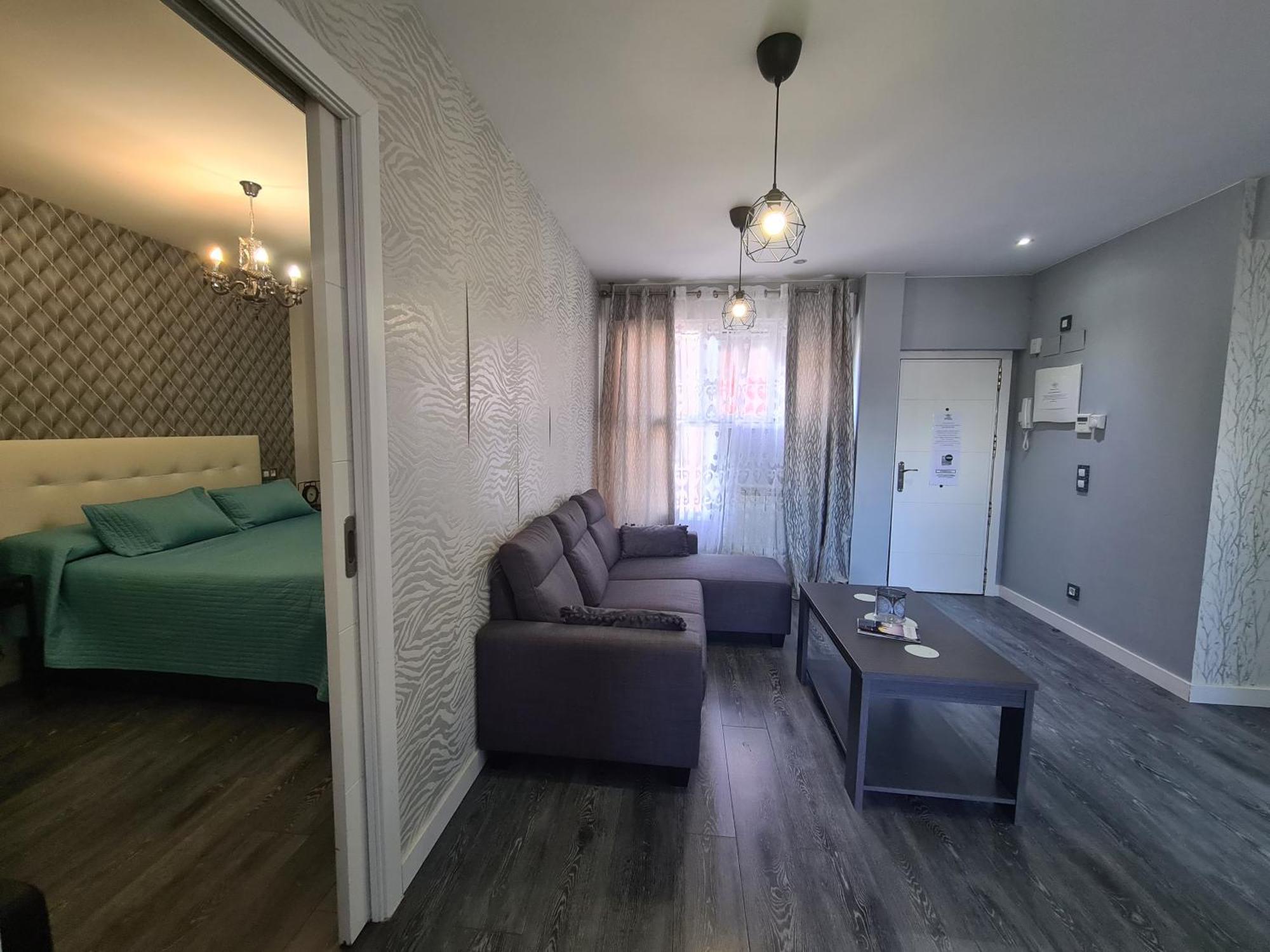 サラゴサDos Torres Ribera Play & Relax Con Jacuzzi Y Cineアパートメント エクステリア 写真